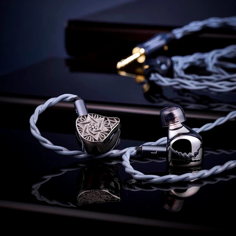 Unique Melody Maven III Moonshard In Ear Monitor