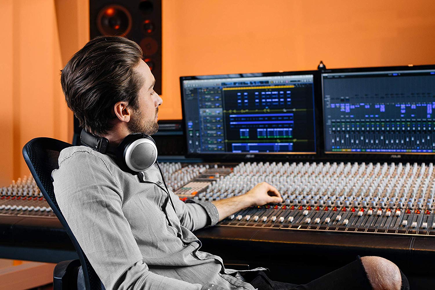 Beyerdynamic DT 880 PRO Monitor Headphones-250 ohms