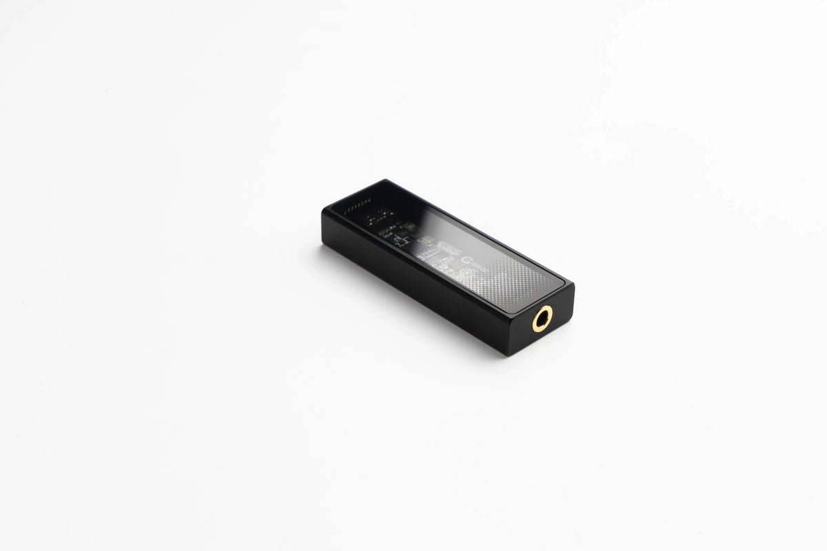 Questyle M12i Portable Headphone Amplifier