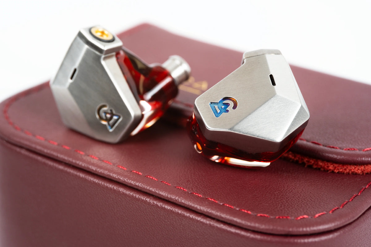 Campfire Audio Grand Luna Earphone