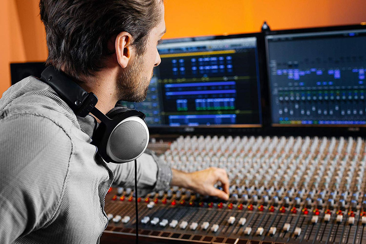 Beyerdynamic DT 880 PRO Monitor Headphones-250 ohms