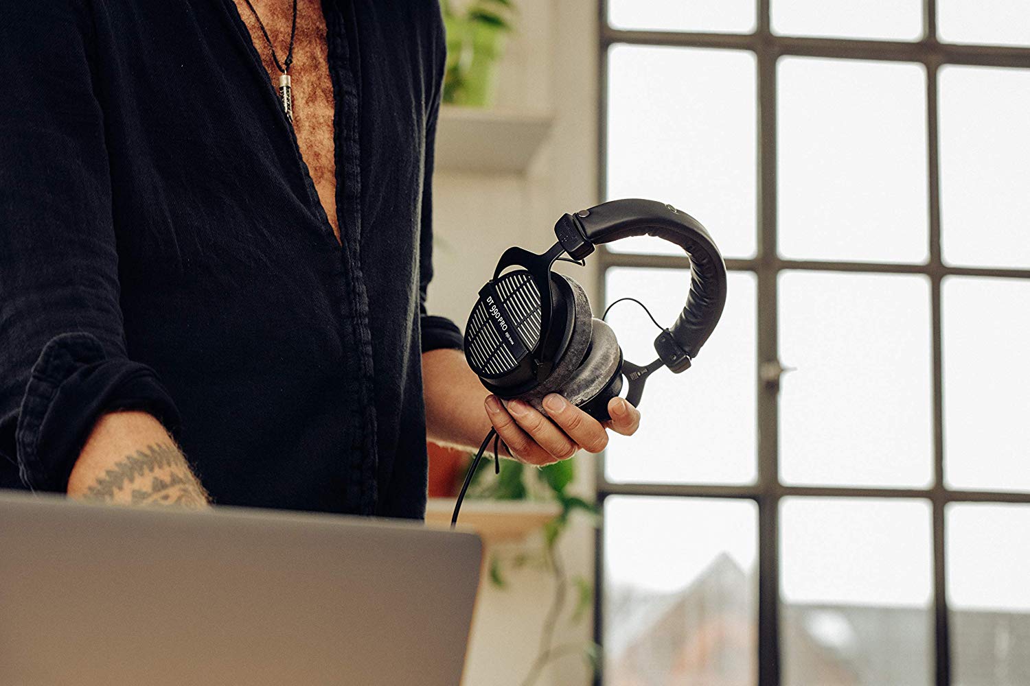 Beyerdynamic DT 990 PRO Open Back Monitor Headphones
