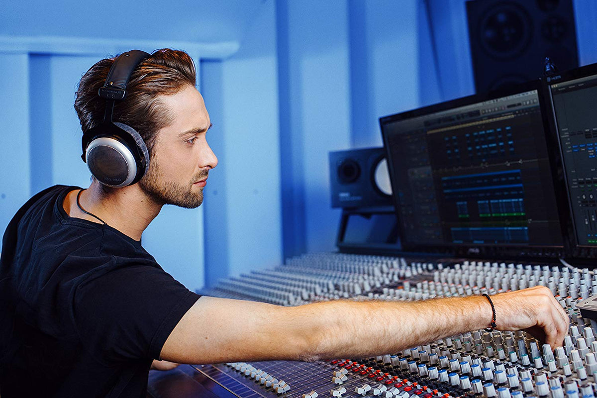 Beyerdynamic DT 880 PRO Monitor Headphones-250 ohms